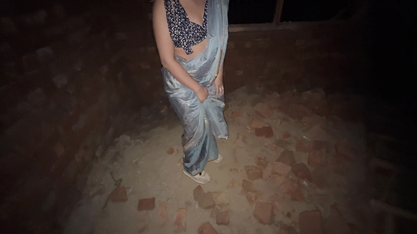 Laborer Mamta Gave the Owner a Discount for Extra Money