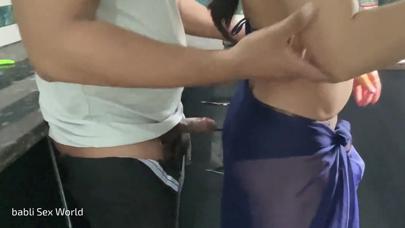 Sex with Hot Aunty in Kitchen Big Boob Showing Fully Hindi Audio