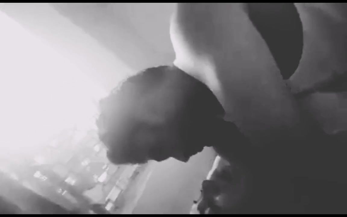 The Crying Stepsister-in-law Let Out Painful Screams, but the Stepbrother-in-law Did Not Leave Her, the Stepsister-in-law’s Tear