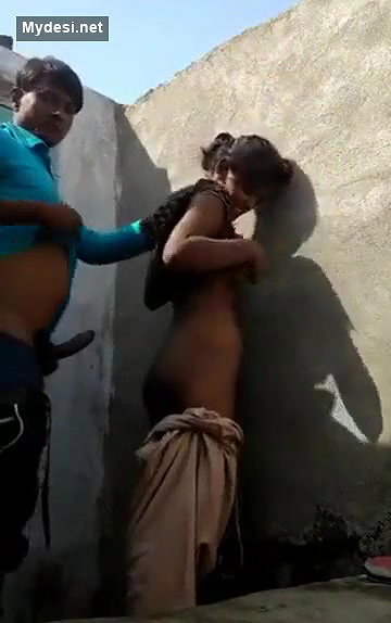 Desi Village girl quikie wih Boyfrnd