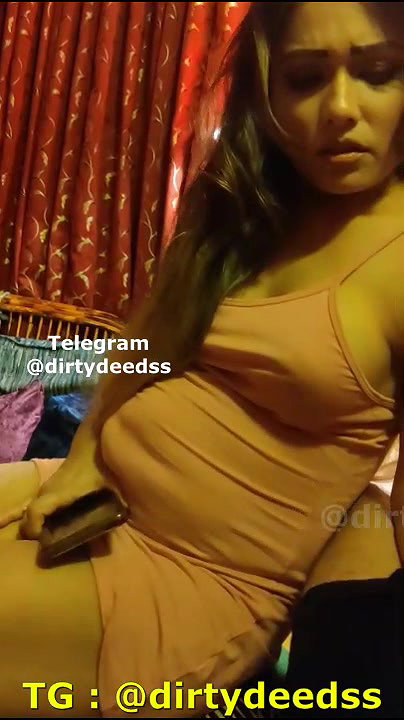 ZOYA RATHORE – FUCKING WITH SERVANT