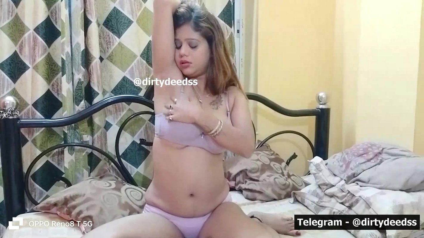 Srimoyee Mukherjee (1)