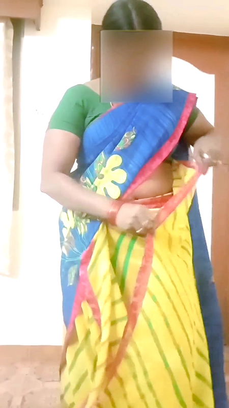 Desi Indian Tamil BBW Wife Nude Tease Big Boobs Ass Hairy Pussy Saree Wearing! Renuraj