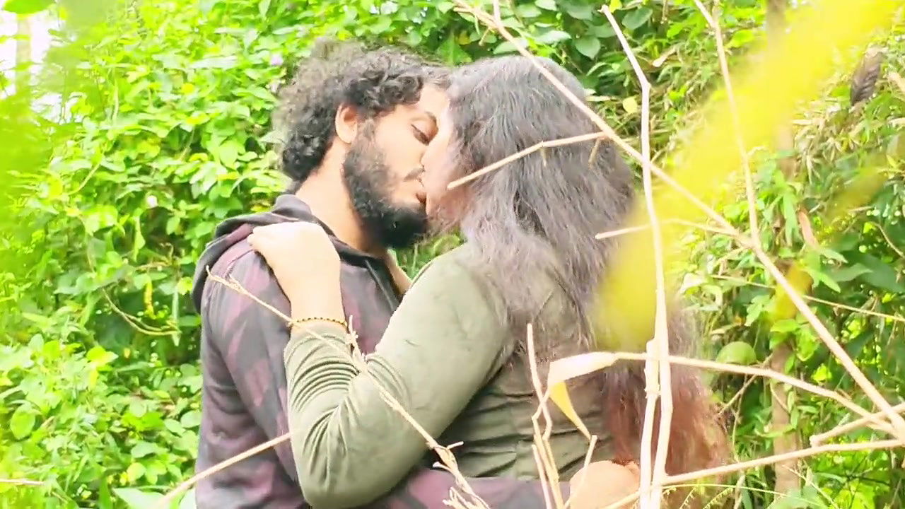 Desi Village Jungle Girl Bur Chudai Video Jungle Me Ashi─╖ke Sath Chudai Karwate Huye Pakde Gye