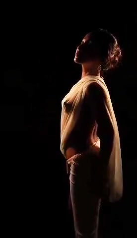 Sexy Kolkata Model artisitic braless Tease