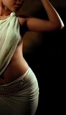 Sexy Kolkata Model artisitic braless Tease