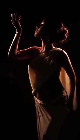 Sexy Kolkata Model artisitic braless Tease