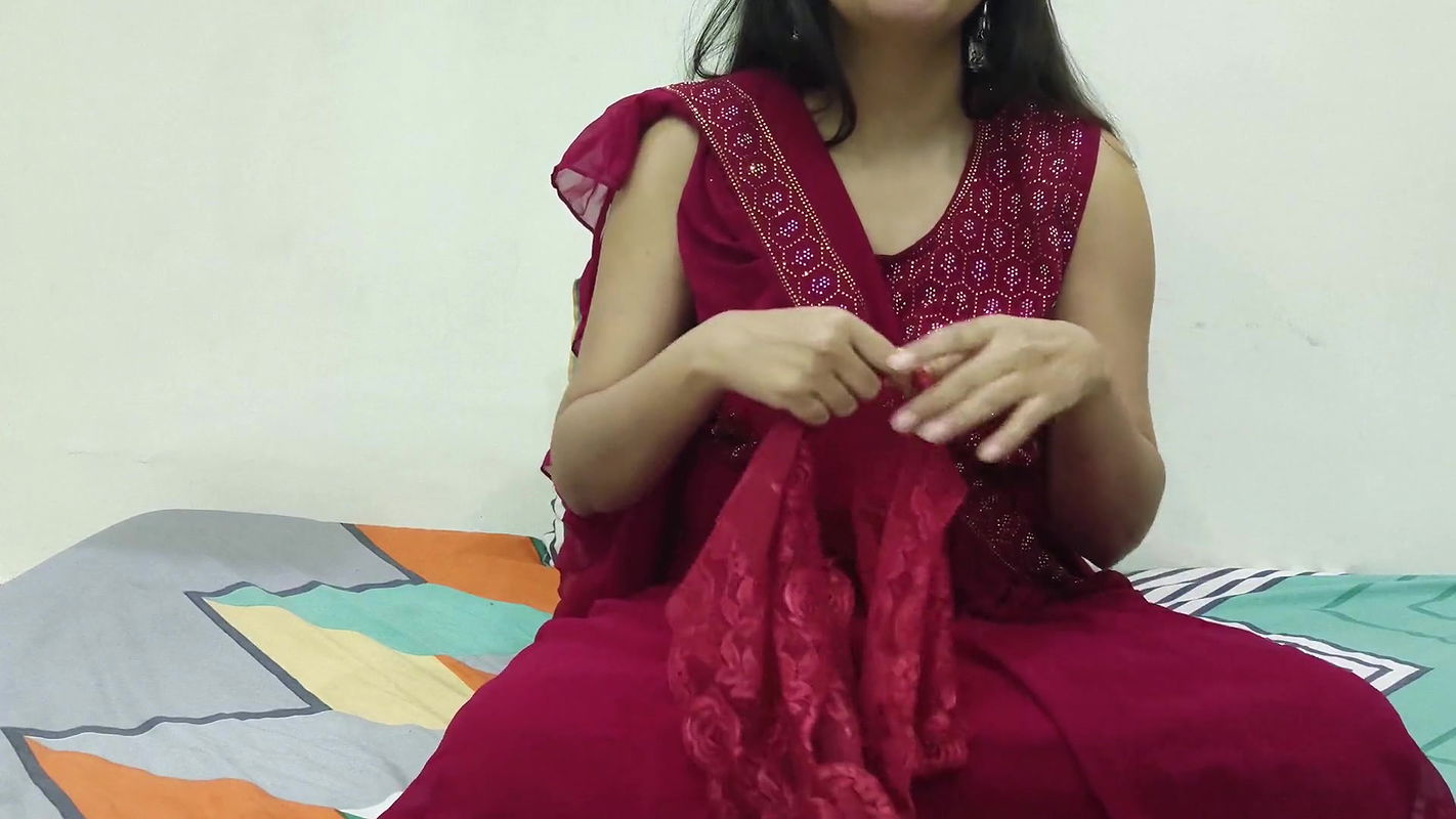 Hot Indian Saara Bhabhi Pussy Licking and Hard Fuck for Teaching First Sex to Devar.