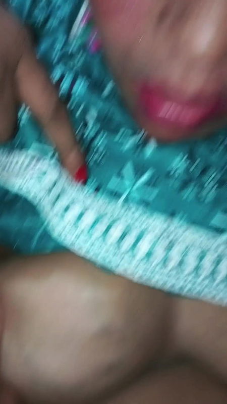 I Have Sex for My Indian Girlfriend and Show Her My Cock Which Is Better