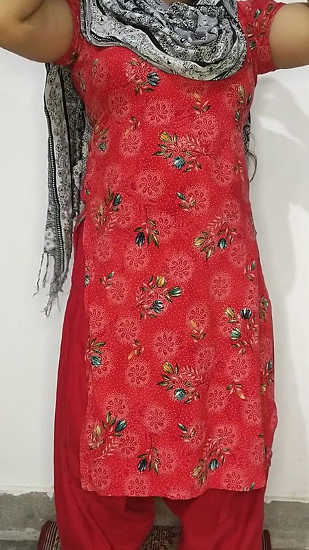 Indian – 18 Year Old Desi Cute Girl Full Nude Body Show