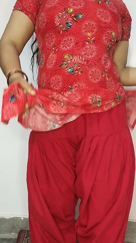 Indian – 18 Year Old Desi Cute Girl Full Nude Body Show