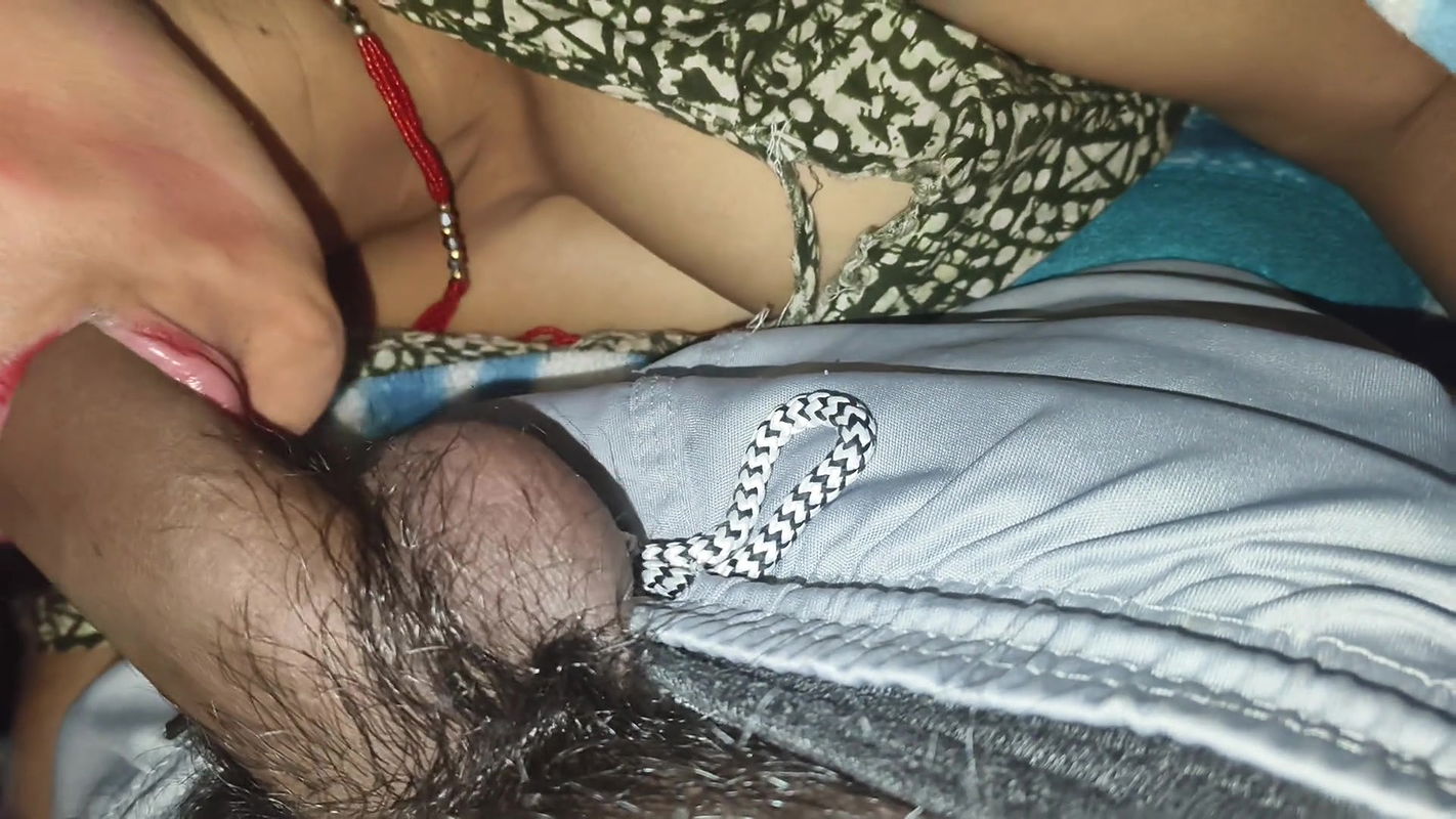 Season 37. Indian Hot Sexy Mother Fuck Her Mouth with Boyfriend Cock