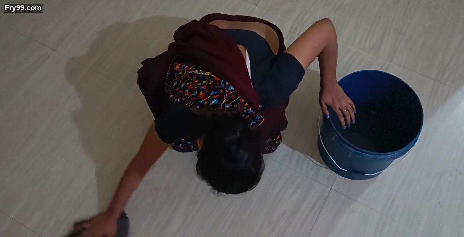 Indian Desi hot village maid pussy Fucking with room owner in clear Hindi audio