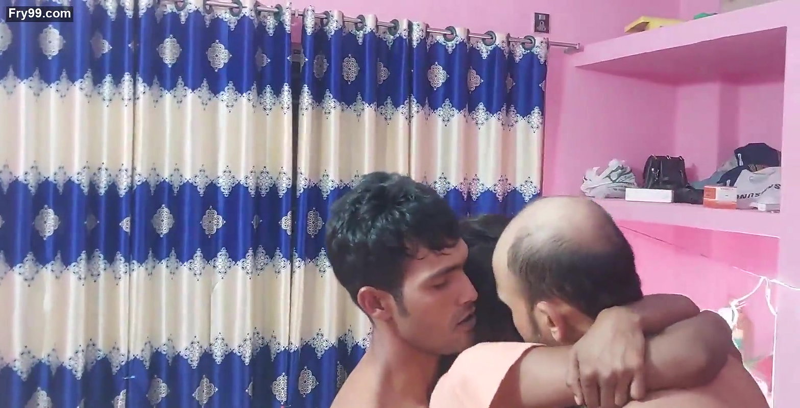 Black girl milf enjoys getting fucked in her tight pussy holes at the same time Bengali! Porn video fantastic