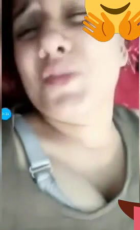 Shy Paki Girl Showing Pussy
