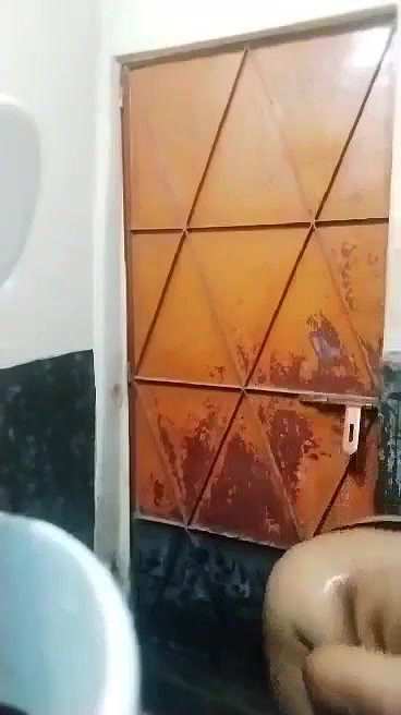 Bangladeshi Beautiful Sexy Chubby Girl Bathing