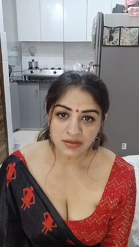 Youtuber Vandhana 10