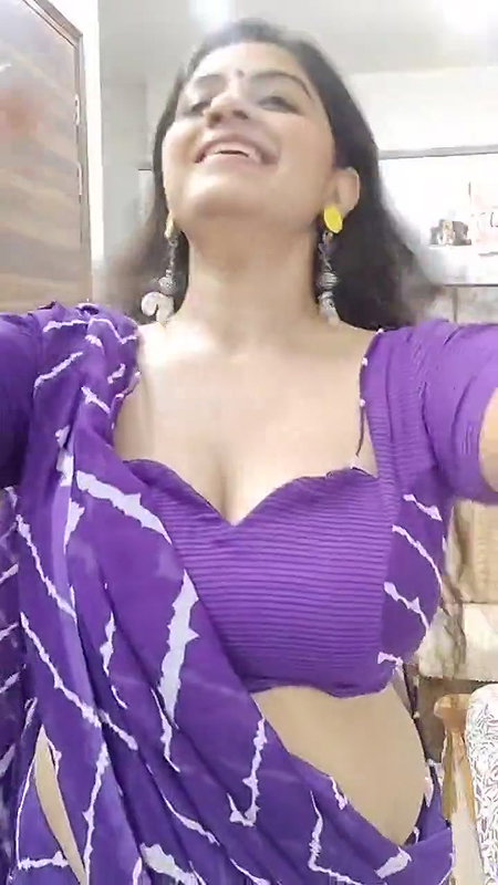 Youtuber Vandhana 23