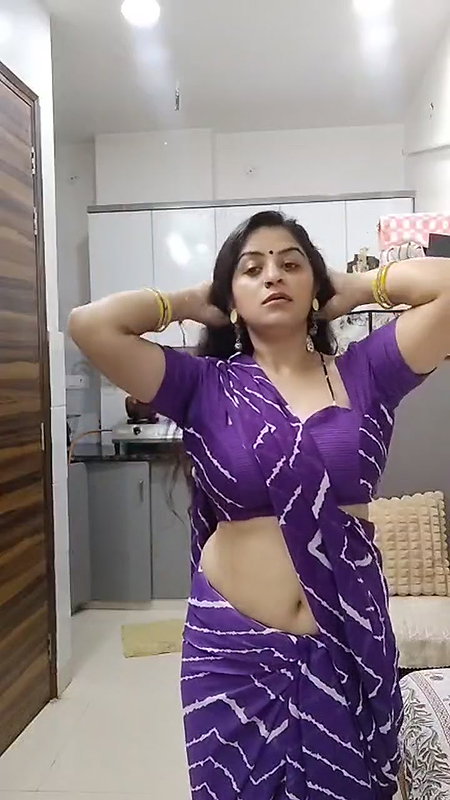 Youtuber Vandhana 23