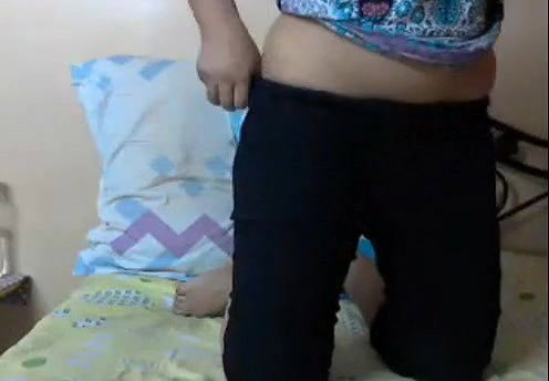 chubby indian ass show