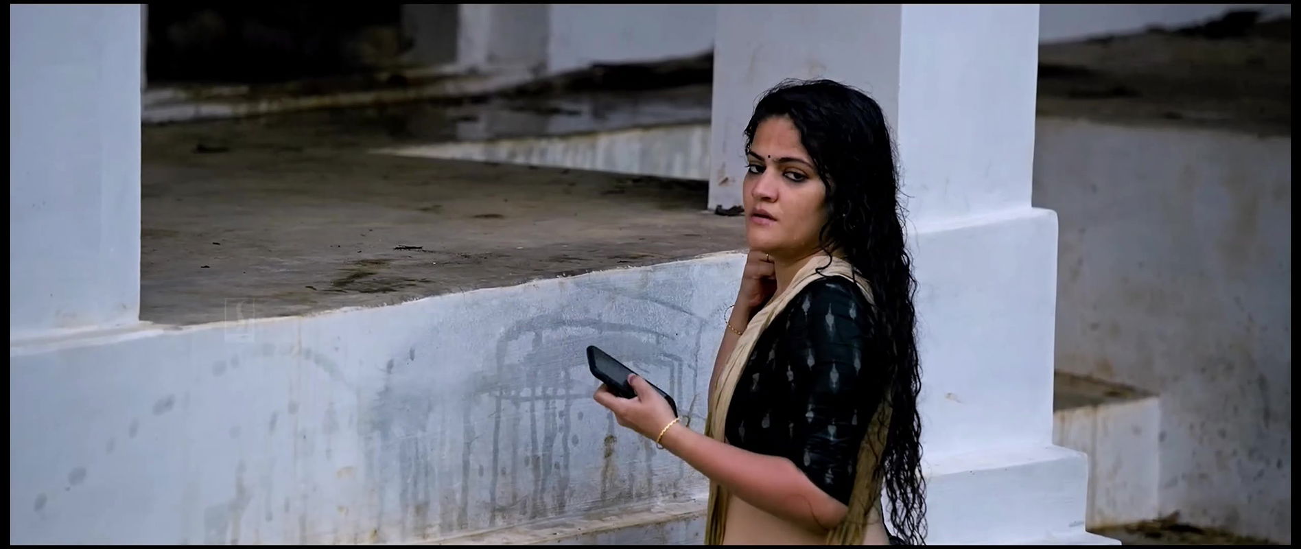 Udumbu_Movie_Angelina_Hot_Sizzling_Scenes_4k