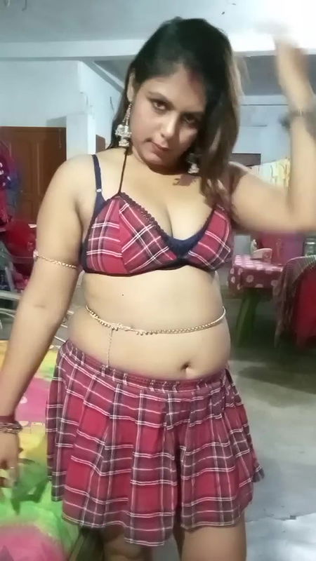 Youtuber Madumitha mandal 17