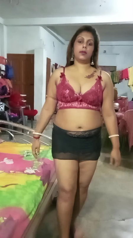 Youtuber Madumitha mandal 19