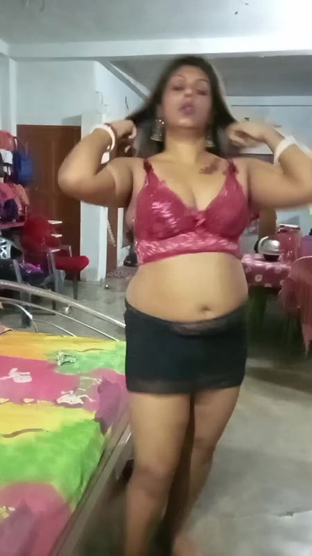 Youtuber Madumitha mandal 19