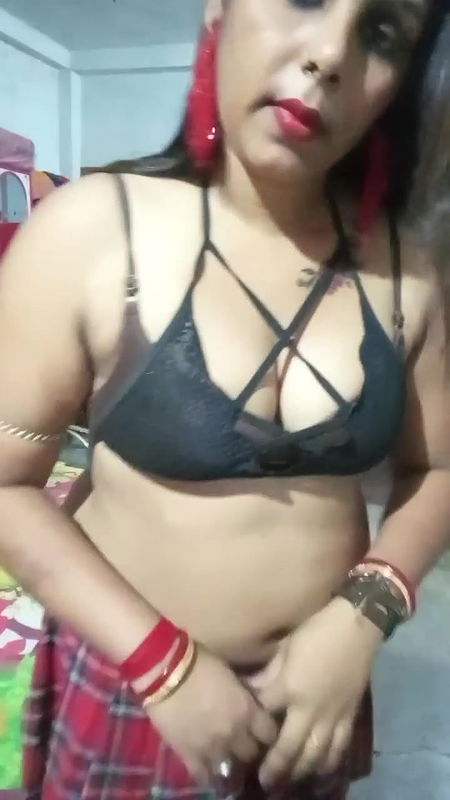 Youtuber Madumitha mandal 25