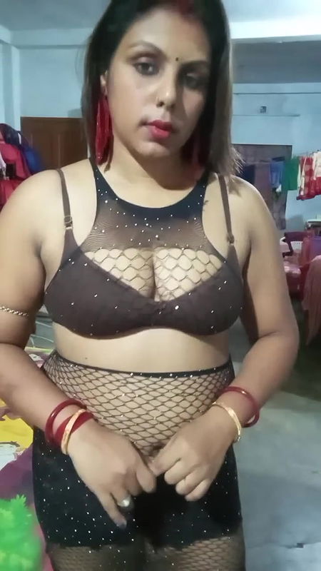 Youtuber Madumitha mandal 30