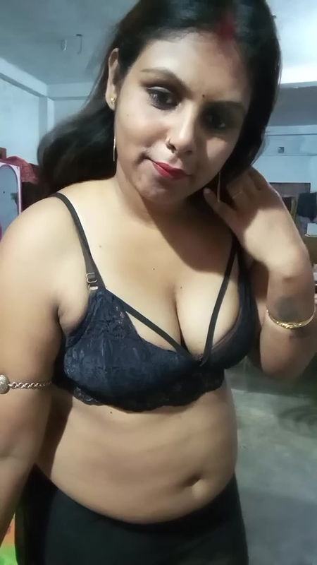 Youtuber Madumitha mandal 48