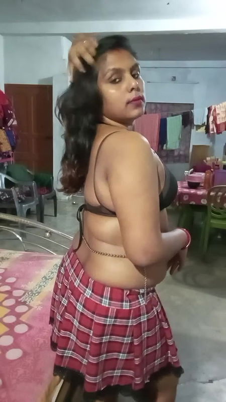 Youtuber Madumitha mandal 53