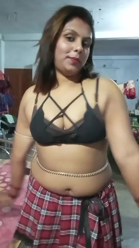 Youtuber Madumitha mandal 55