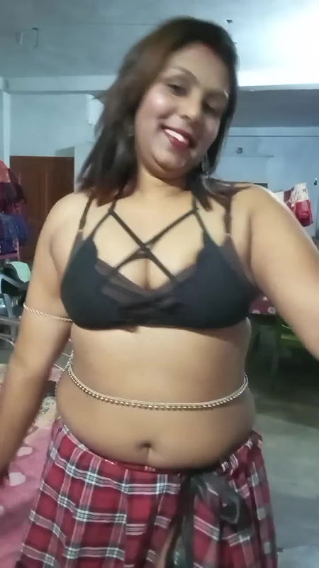 Youtuber Madumitha mandal 55