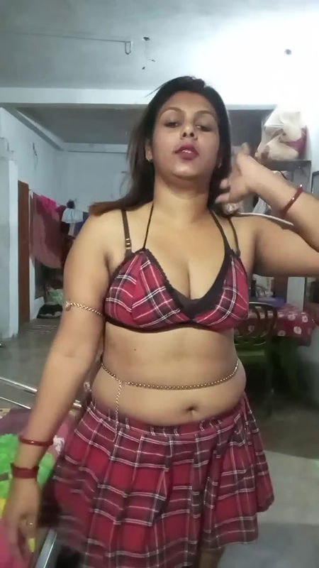 Youtuber Madumitha mandal 60