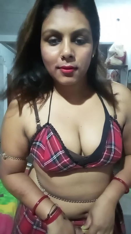 Youtuber Madumitha mandal 60