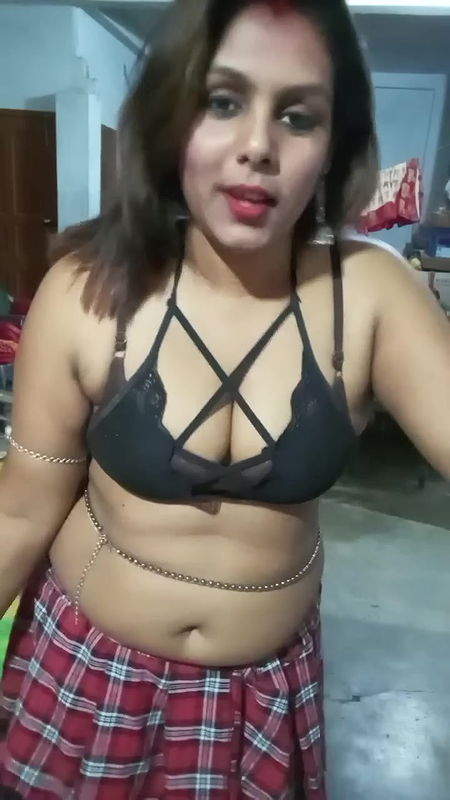 Youtuber Madumitha mandal 61