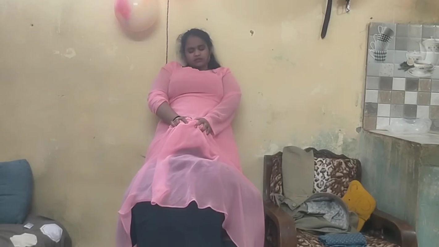 Sexy Indian Chubby Bhabhi in See-through Pink Gown – Massive Ass & Curvy Body Reveal