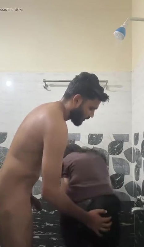 Part 3. Desi Girl Romance with Her Boyfriend in Bathroom