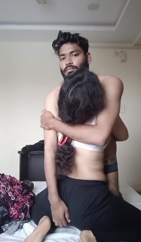 Indian Desi Girl with Her Step Brother Go Viral feat Sapnashah00-02