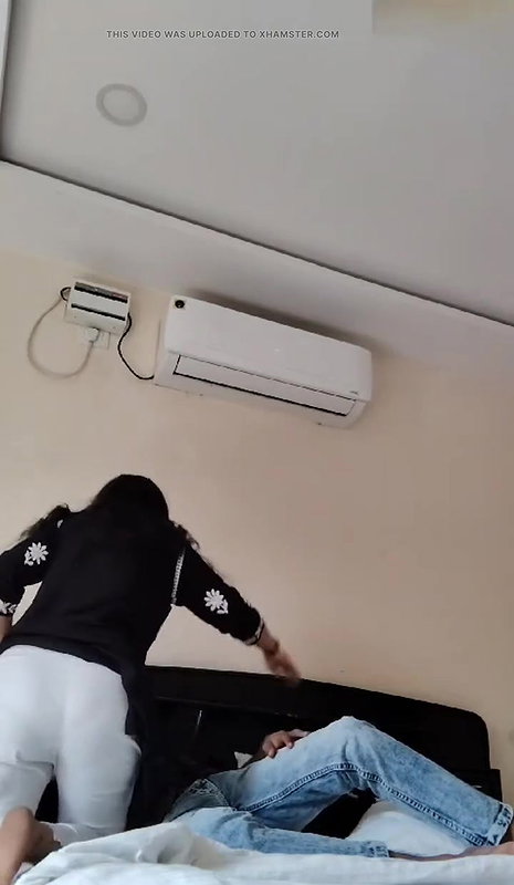 Indian Desi Girl with Her Step Brother Go Viral feat Sapnashah00