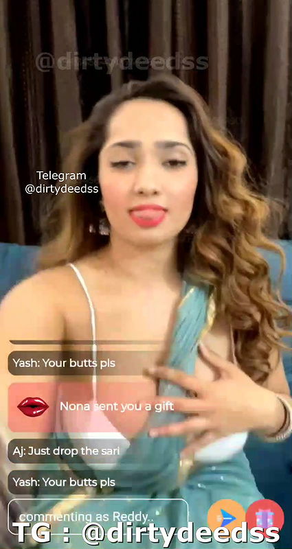 ADITI MISTRY – SAREE LIVE