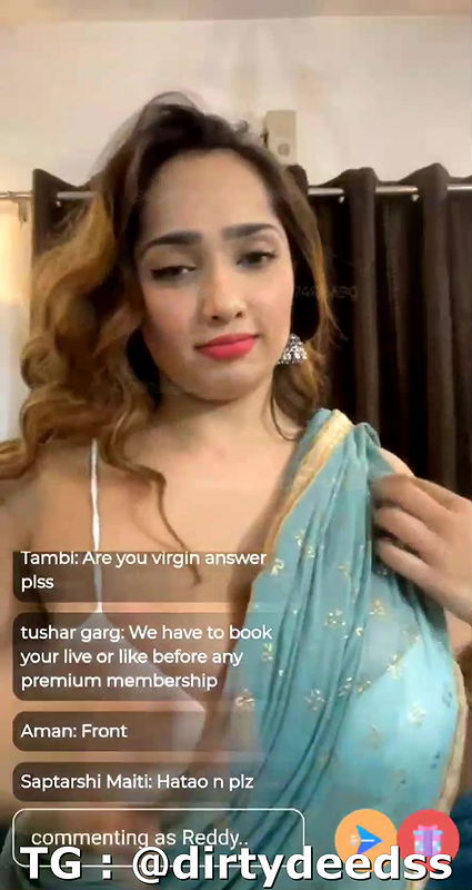 ADITI MISTRY – SAREE LIVE