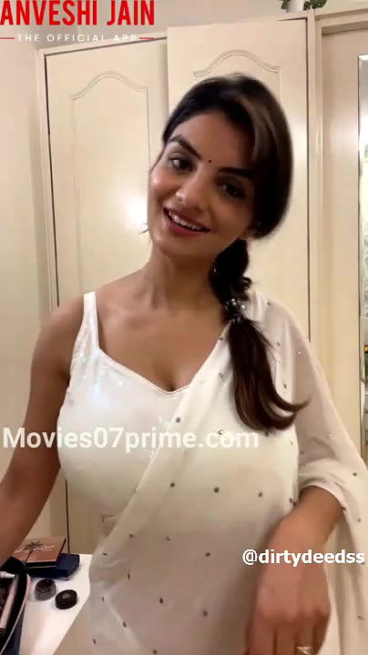 Anveshi Jain Official new live