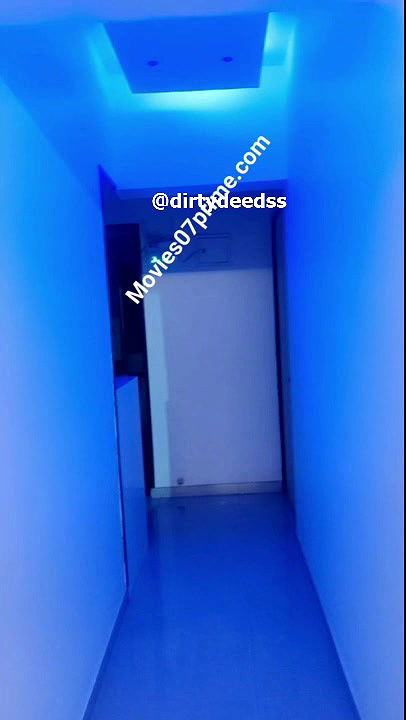 FLORA SAINI – BIKINI LIVE