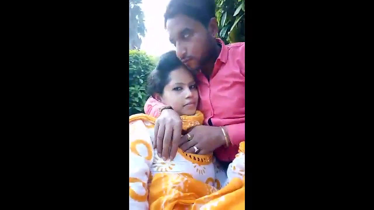 cute Indian Girl Boob Sucking in park couple outdoor sex video