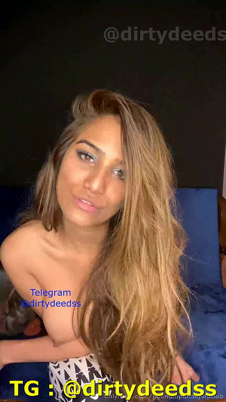 POONAM PANDEY – ONLYFANS LIVE