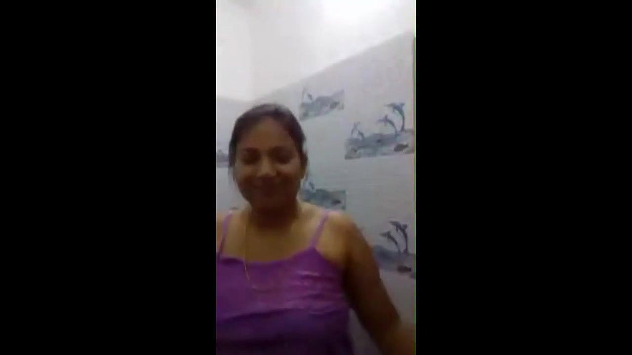 hoy saree aunt selfie-7BV1