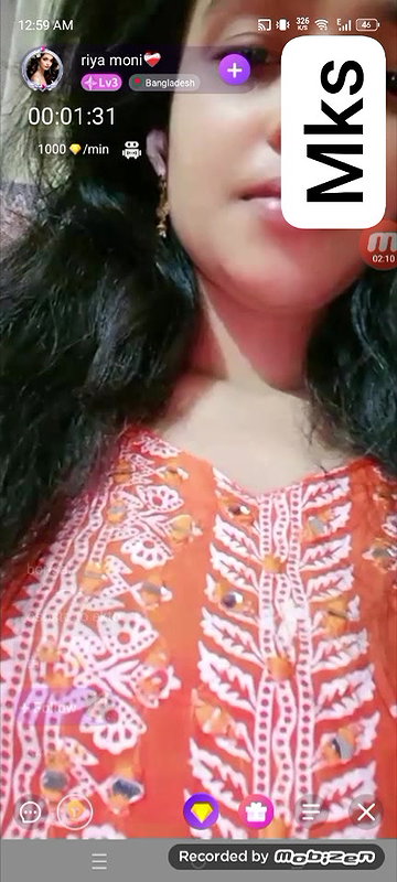 riya moni