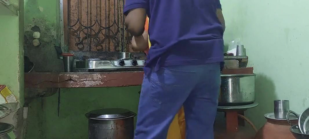 Beatiful Bengali housewife fuicking in kitchen